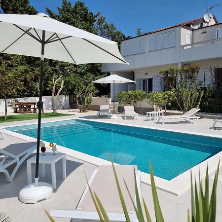 Villa Flamingo Deluxe Новалья Экстерьер фото