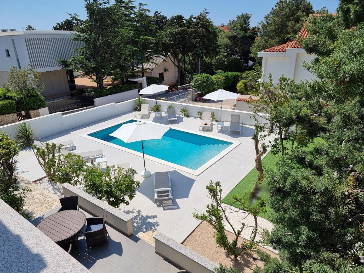 Villa Flamingo Deluxe Новалья Экстерьер фото